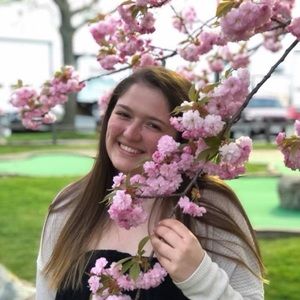 Meet your Posher, Katelyn